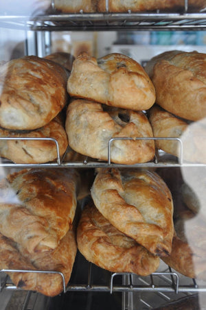 Mixed box of pasties (3 x cheese and veg and 3 x traditional Cornish)