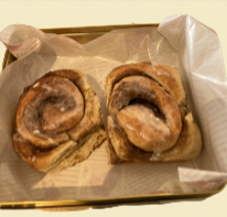 Cinnamon buns (x2)